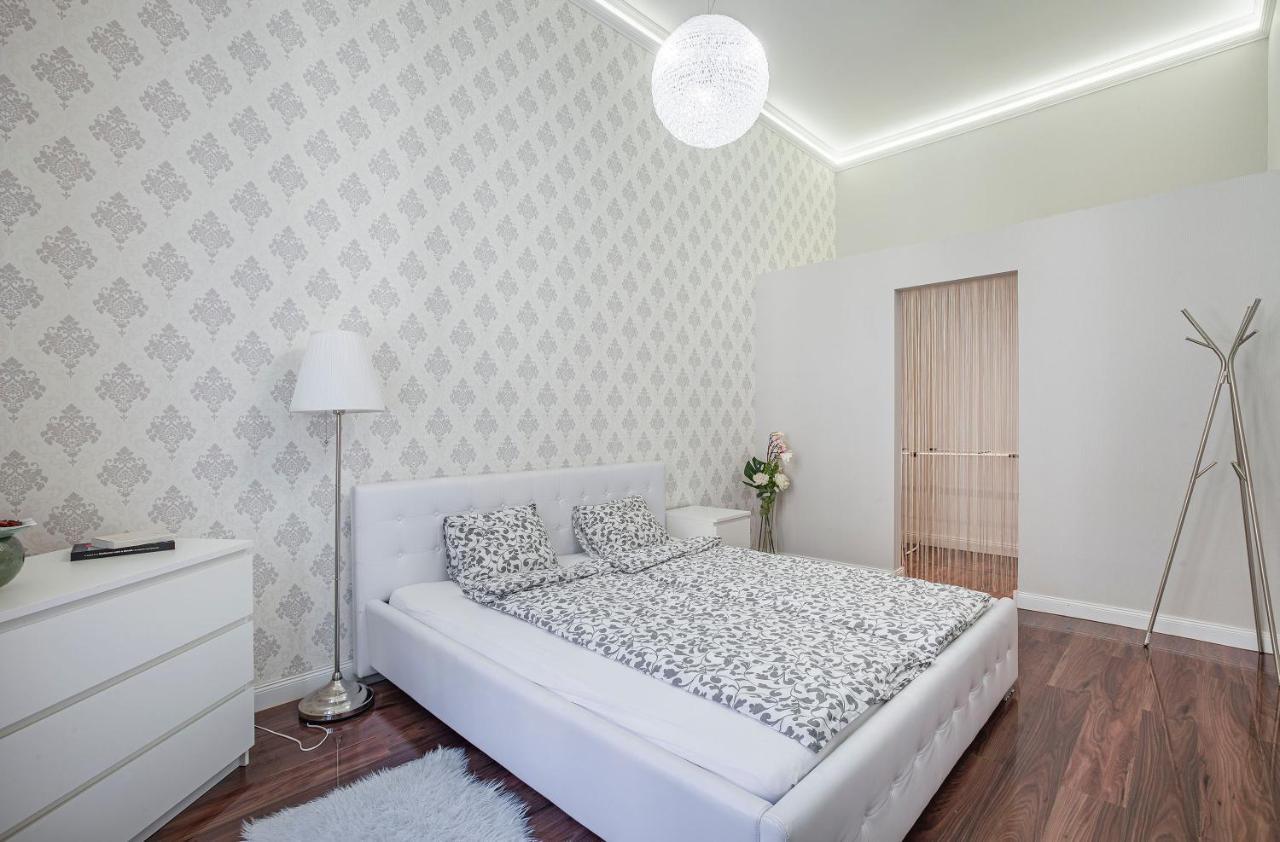 Luxury Art Deco Flat / Big Balcony Apartment Budapest Bagian luar foto